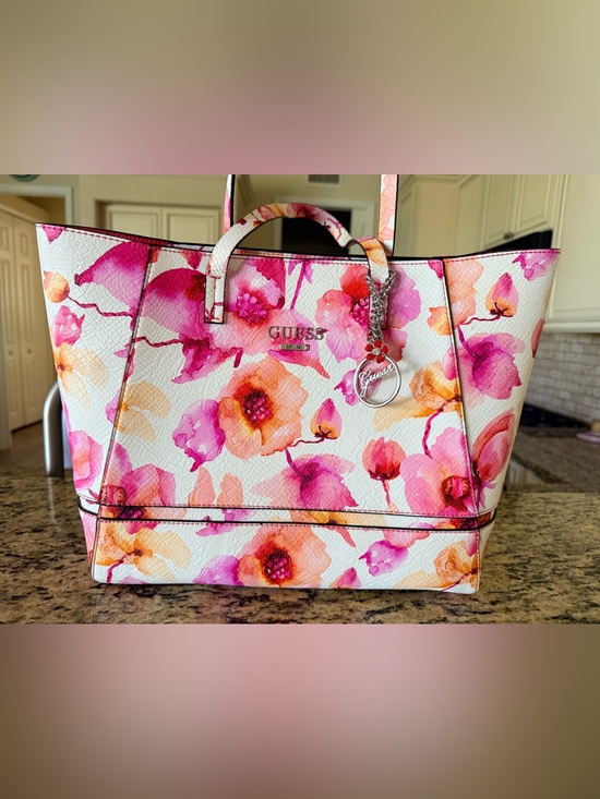 Guess Handbags - Guess Cream and Pink Floral Tote 🌸💐🌺